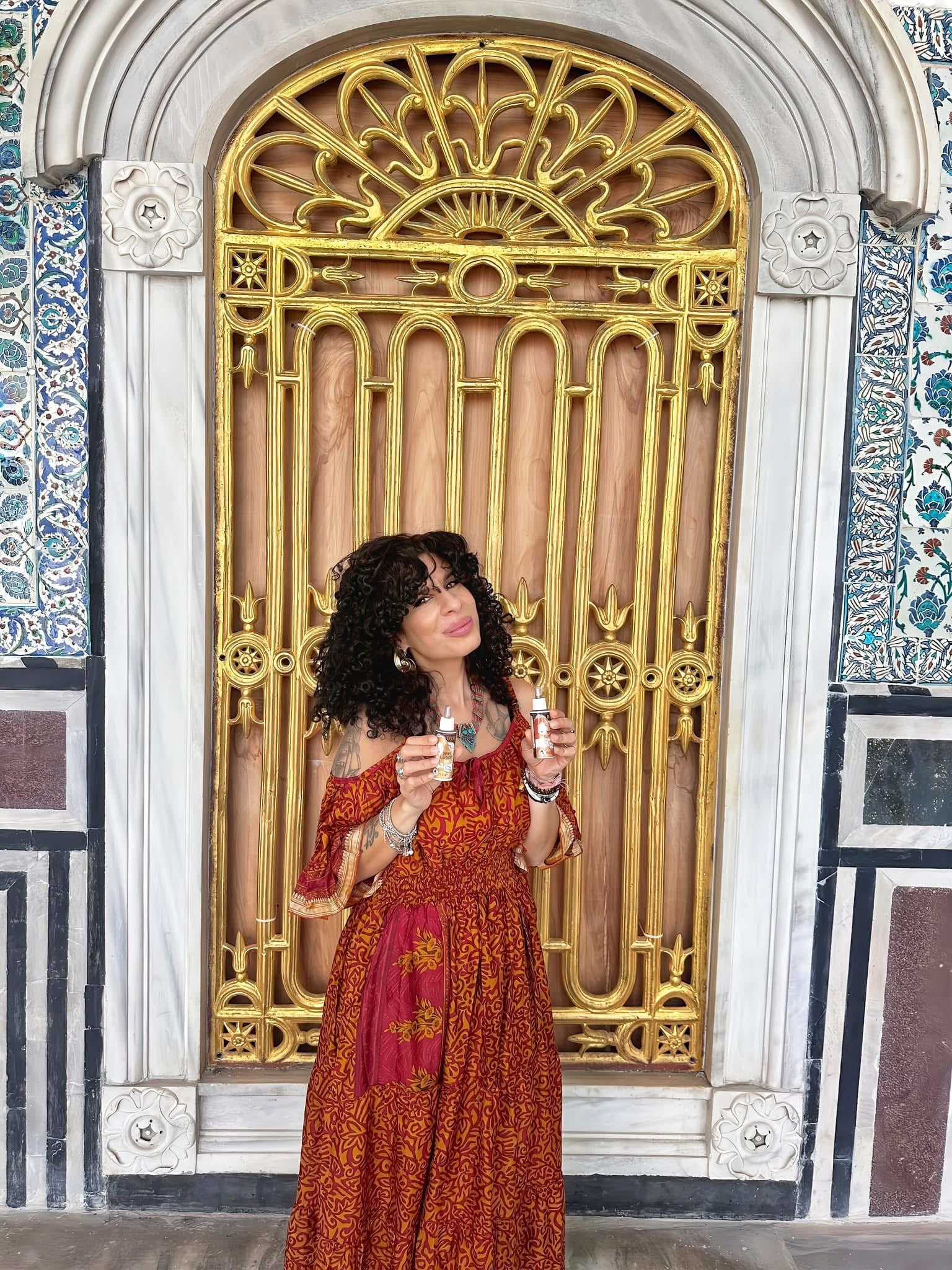 FREYA, il siero viso che ha il potere di illuminare!