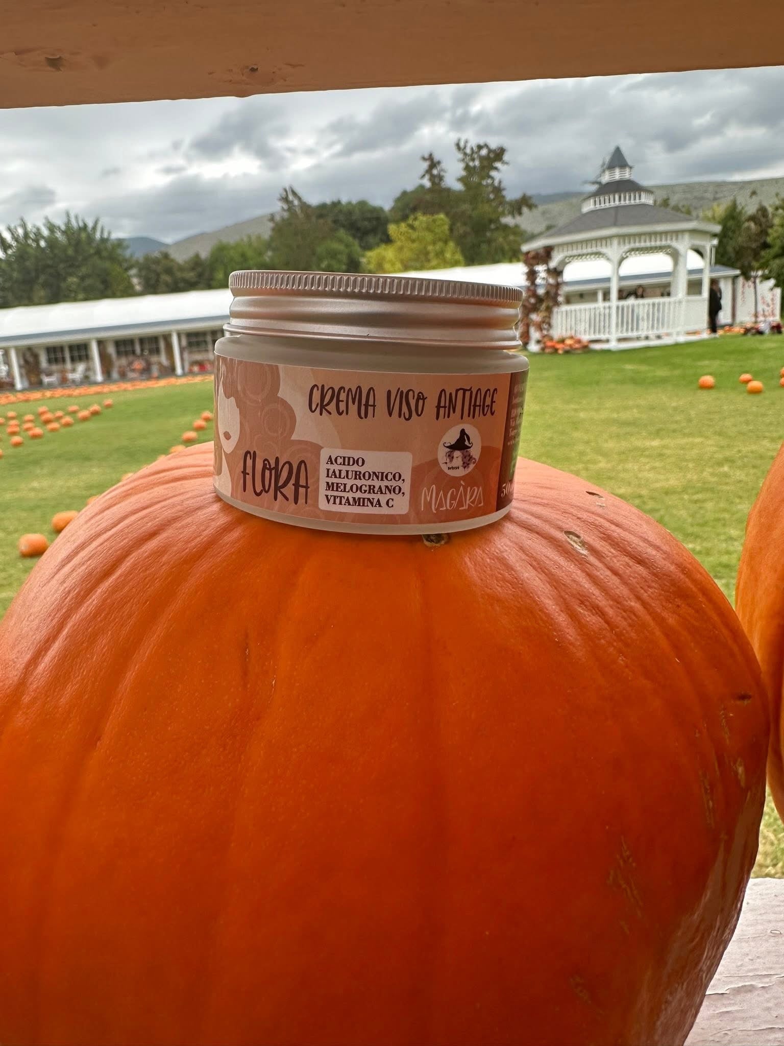 Flora: la mitica crema viso antiage