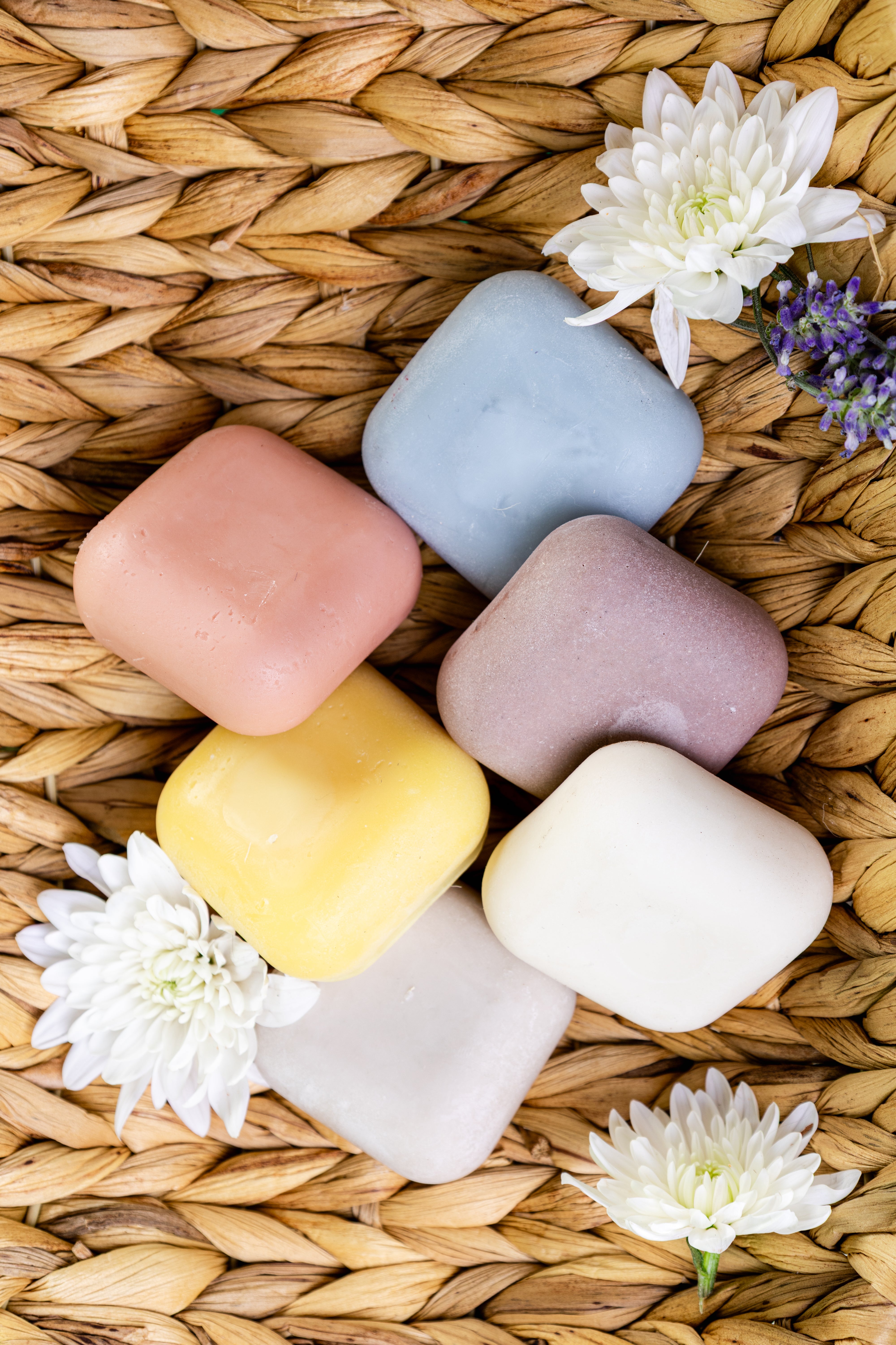 Perché i miei cosmetici solidi cambiano colore